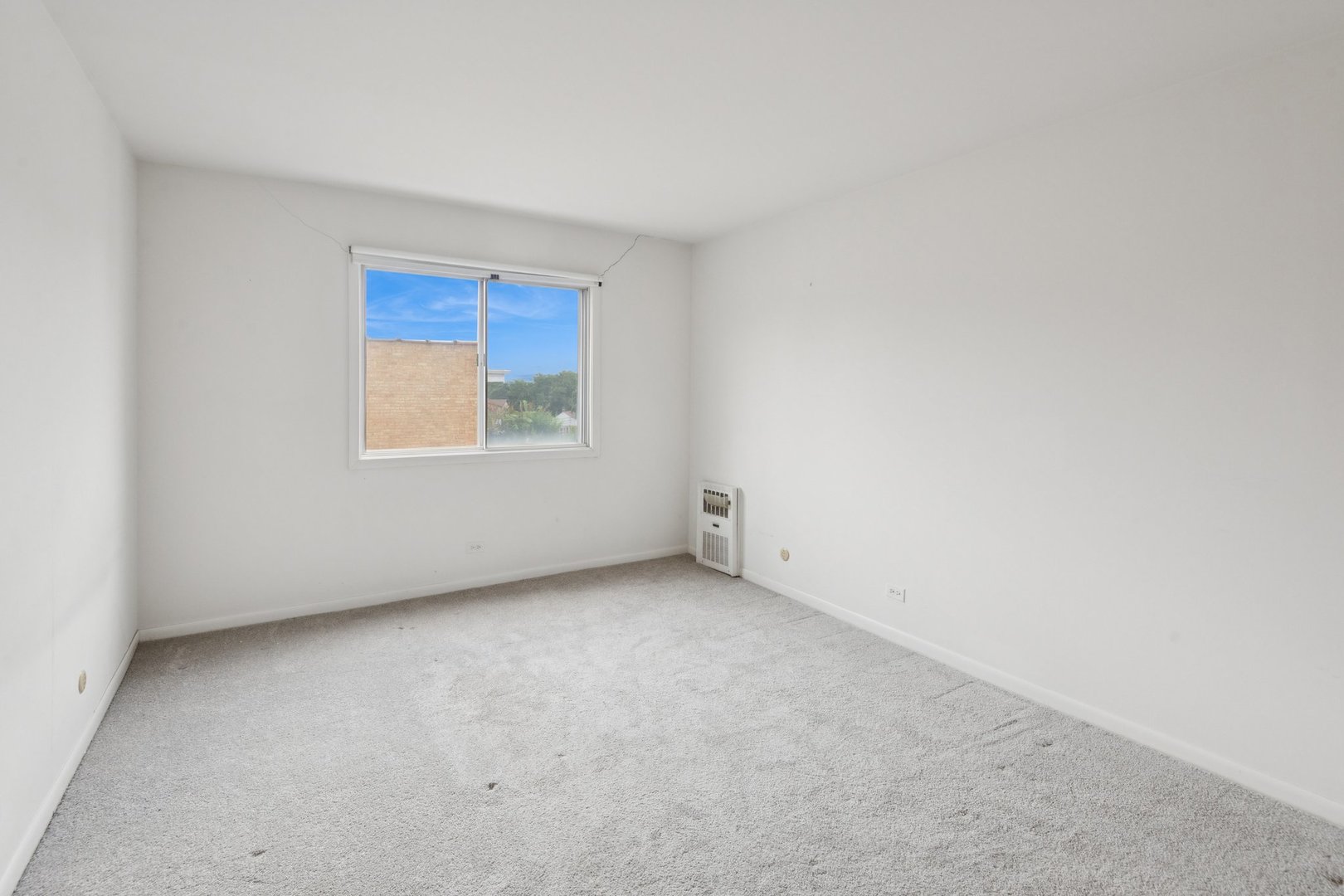 5251 Galitz Street 404 Property Photo 12