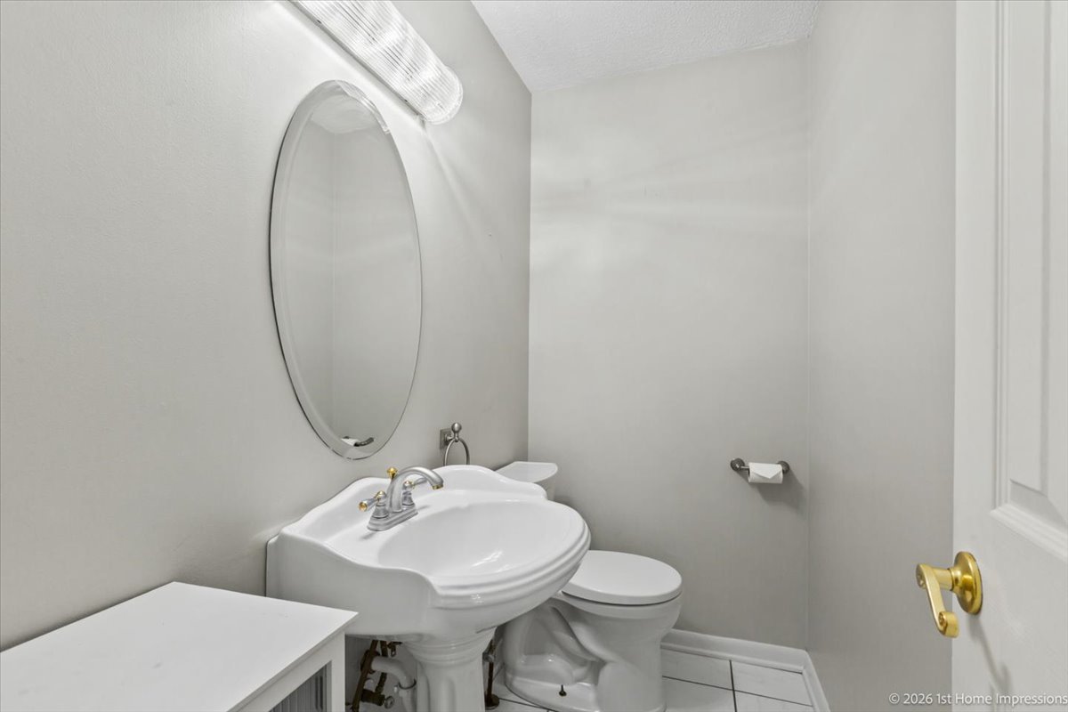 9213 S 83rd Court Property Photo 13