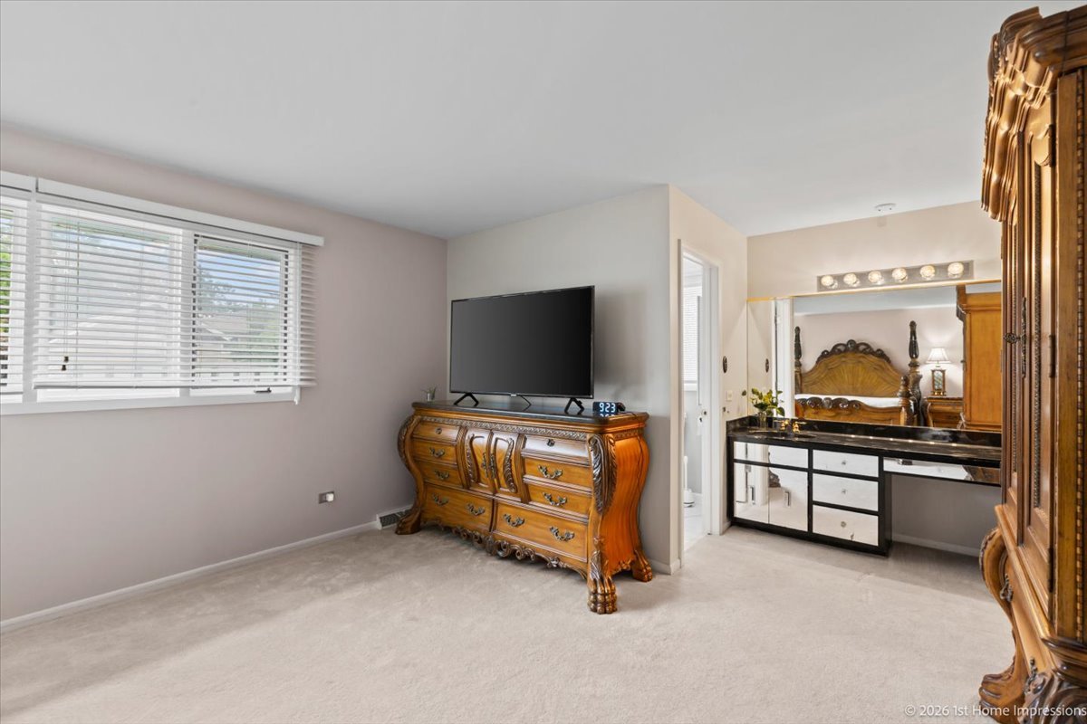 9213 S 83rd Court Property Photo 15