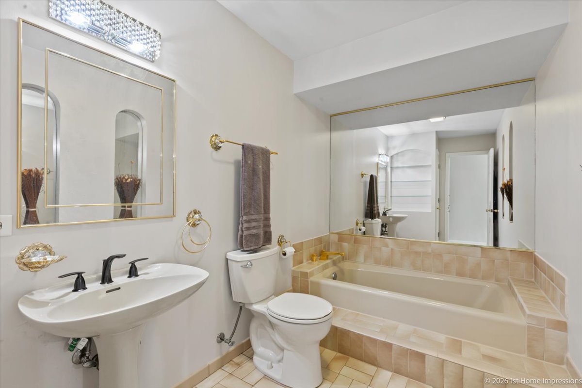 9213 S 83rd Court Property Photo 19