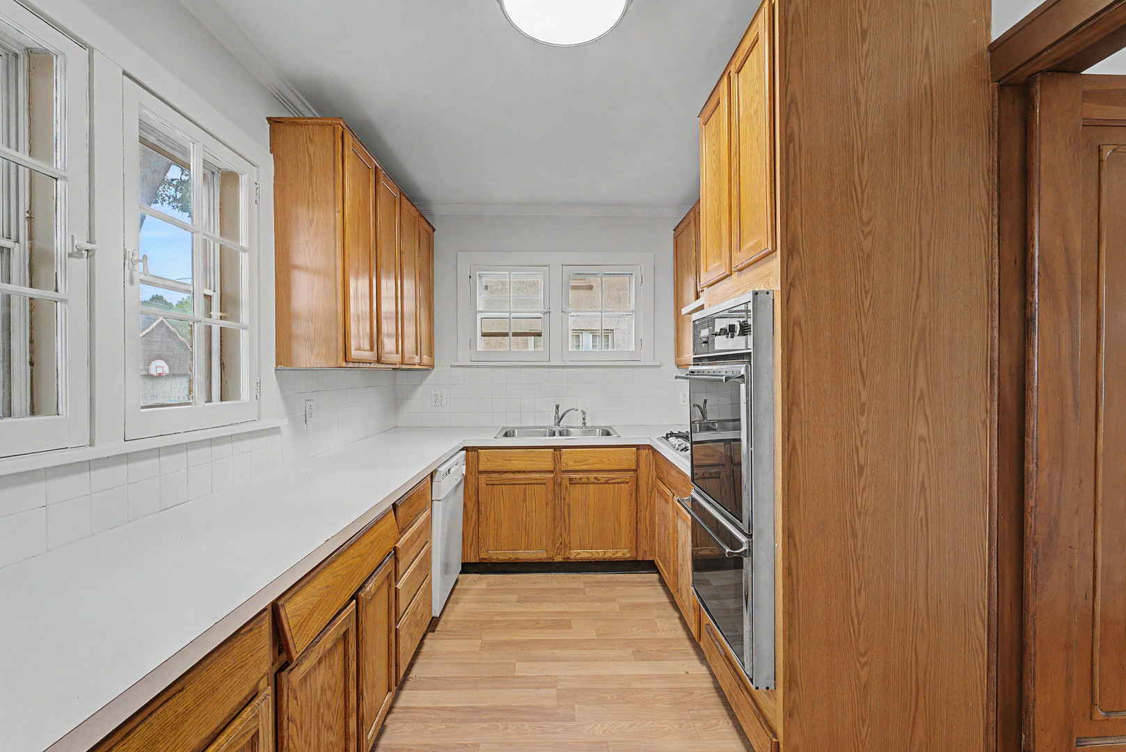 24 N Belmont Avenue Property Photo 10