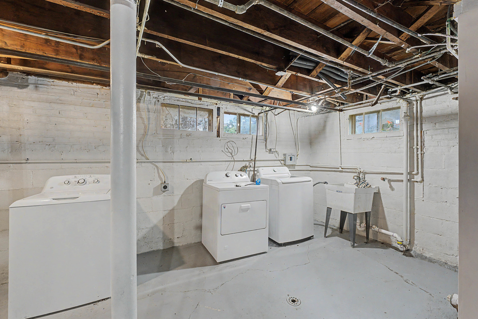 24 N Belmont Avenue Property Photo 20