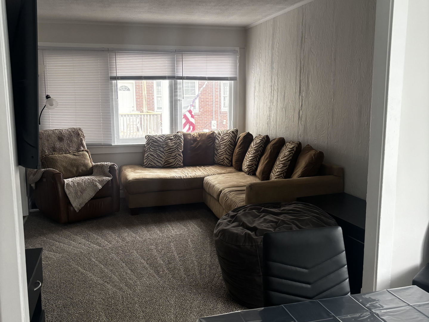 24 N Belmont Avenue Property Photo 33