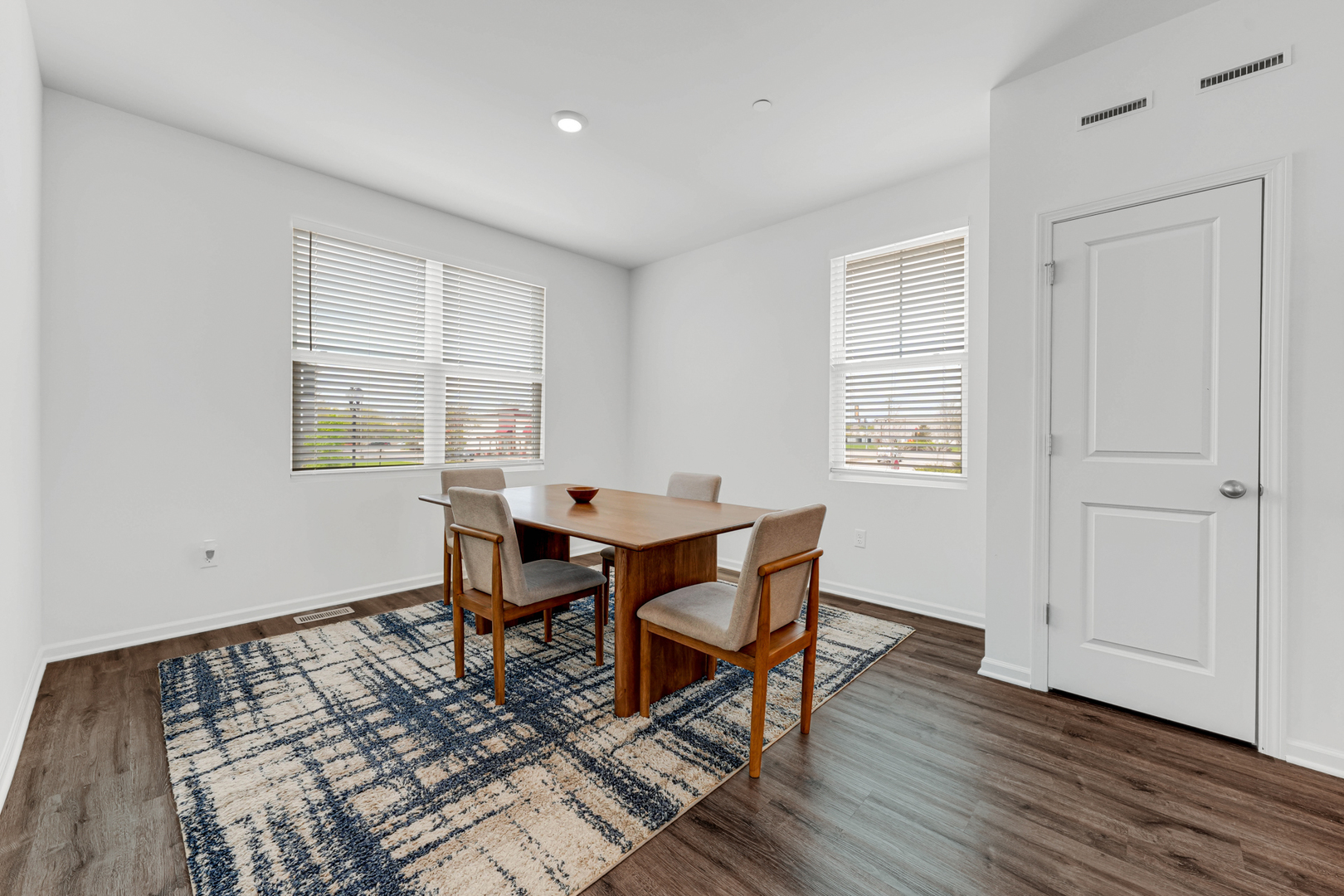 2101 Yellowstone Boulevard Property Photo 5