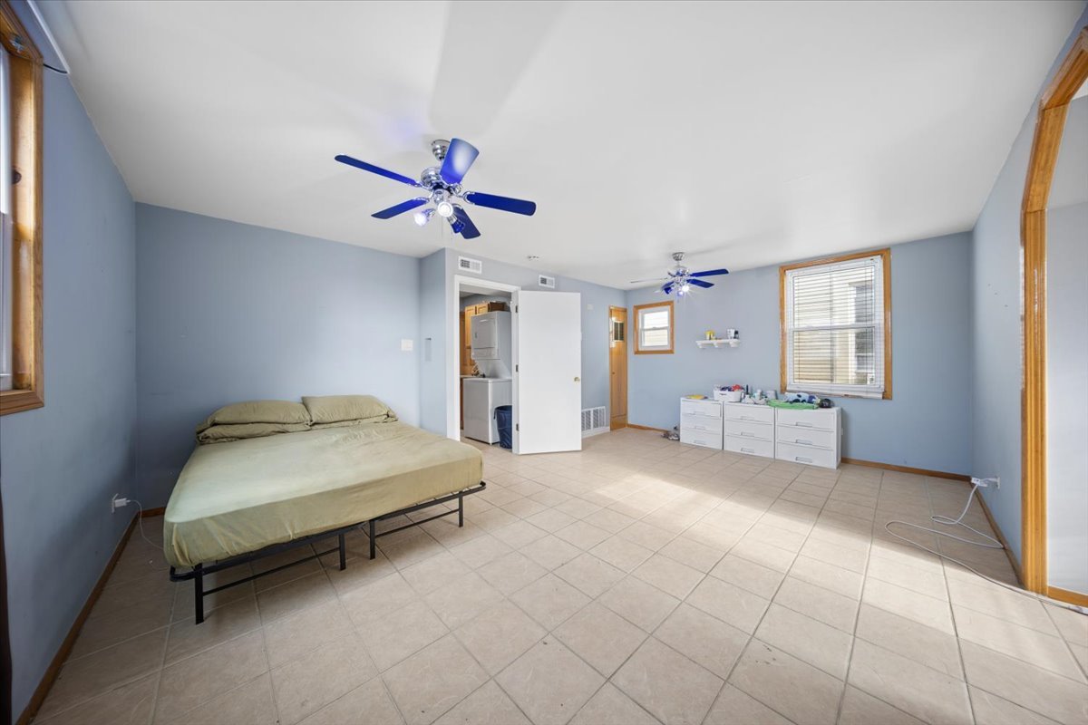 2519 S Kedzie Avenue Property Photo 22