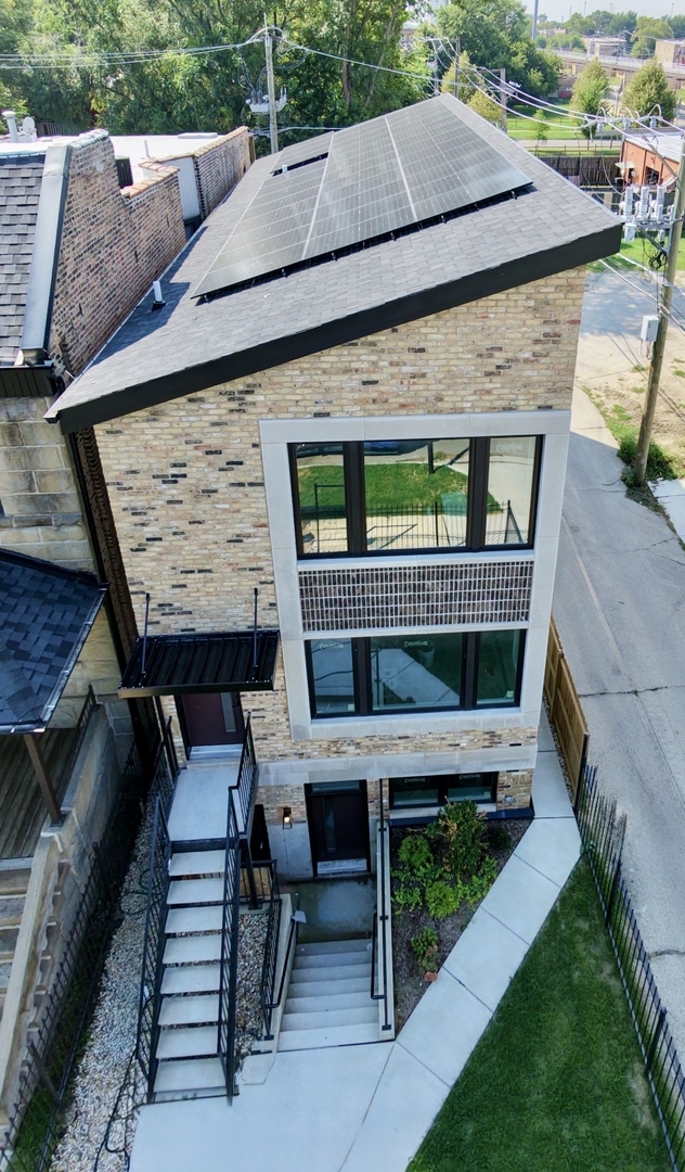6312 S Champlain Avenue Property Photo 1
