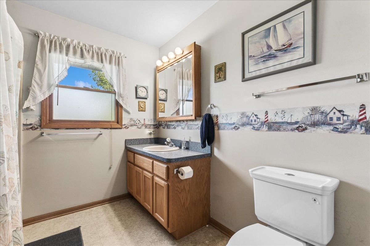 6911 Manchester Drive Property Photo 15