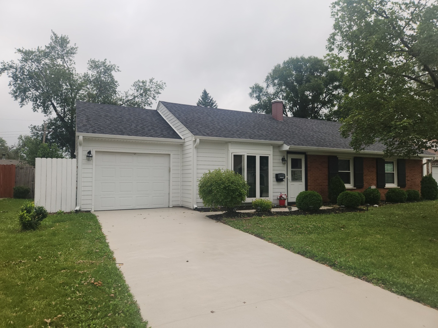14945 Hale Drive Property Photo 1