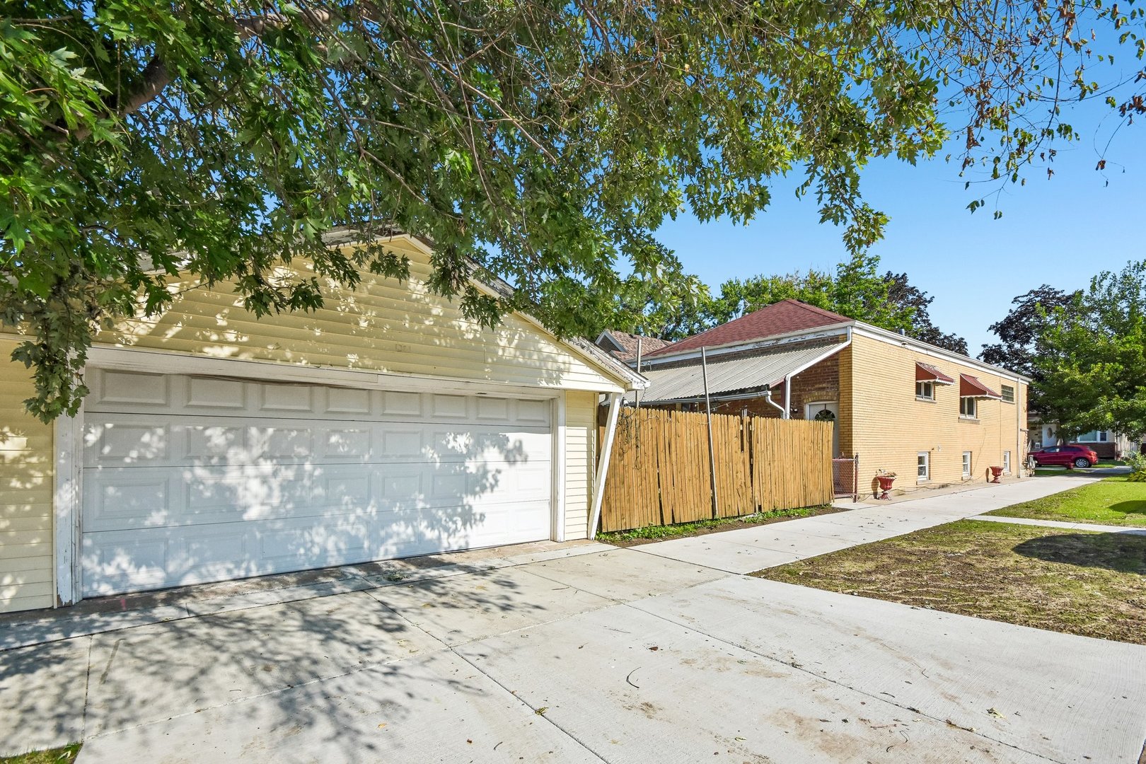 3458 W 72nd Place Property Photo 3