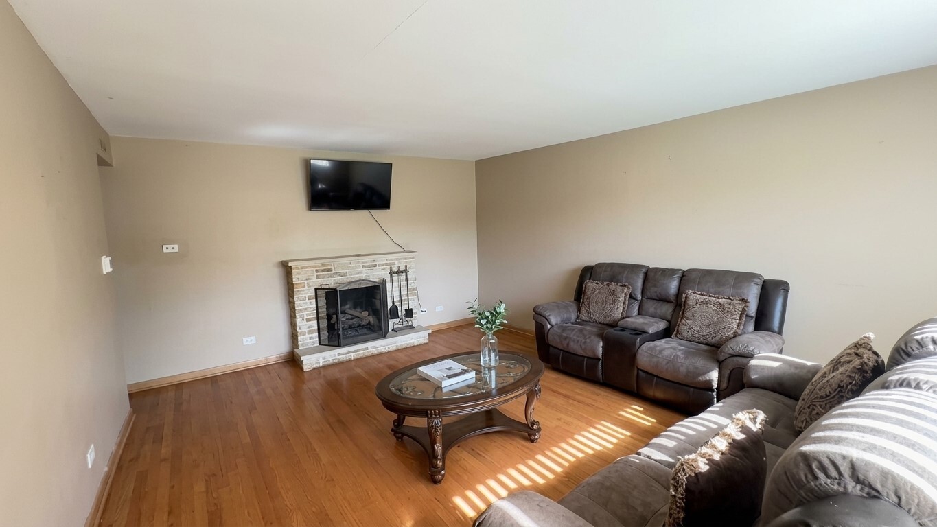 14504 Ellis Avenue Property Photo 2