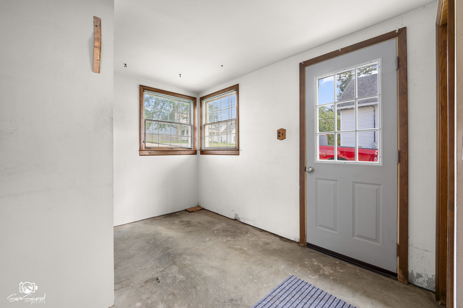 119 E 17th Street Property Photo 16