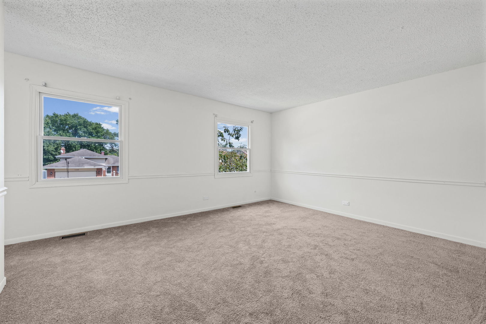1104 Independence Drive Property Photo 18