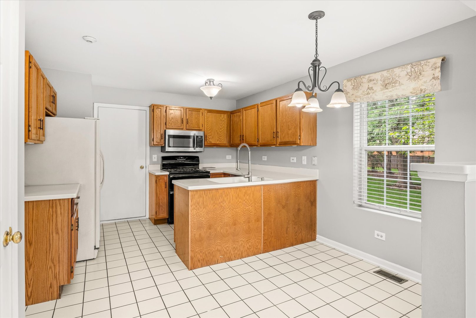 3804 Petra Court Property Photo 7