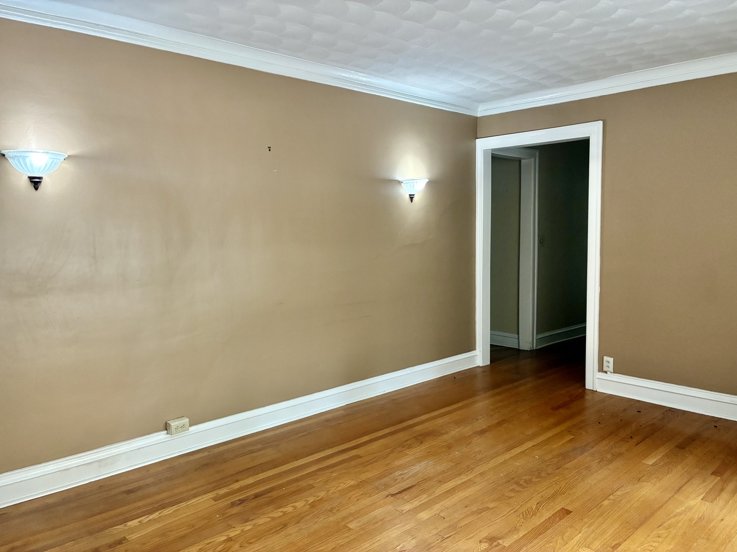 2506 N Harrison Street E1 Property Photo 6