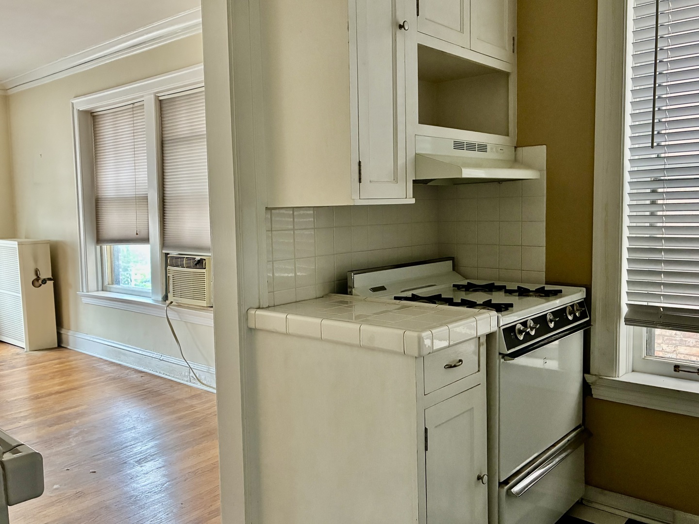2506 N Harrison Street E1 Property Photo 17