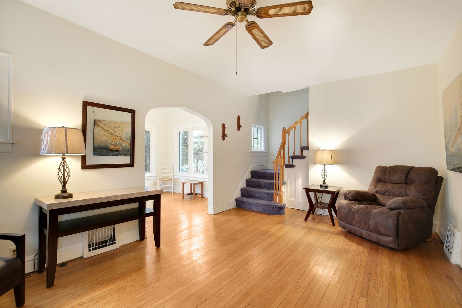 101 W Maple Avenue Property Photo 2