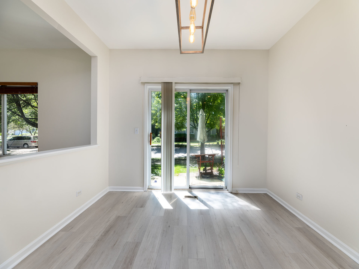 311 Abington Woods Drive Property Photo 14