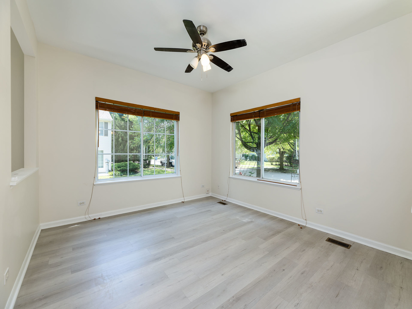 311 Abington Woods Drive Property Photo 18