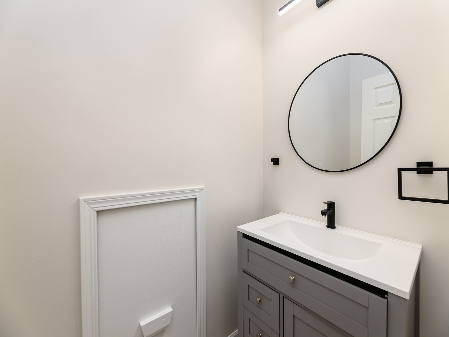 311 Abington Woods Drive Property Photo 21