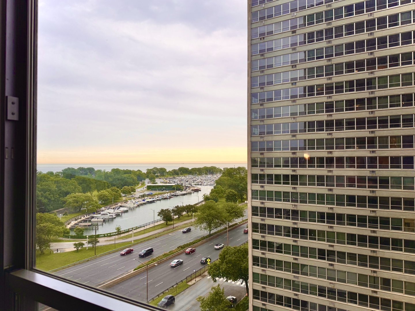 3550 N Lake Shore Drive 1117 Property Photo 6