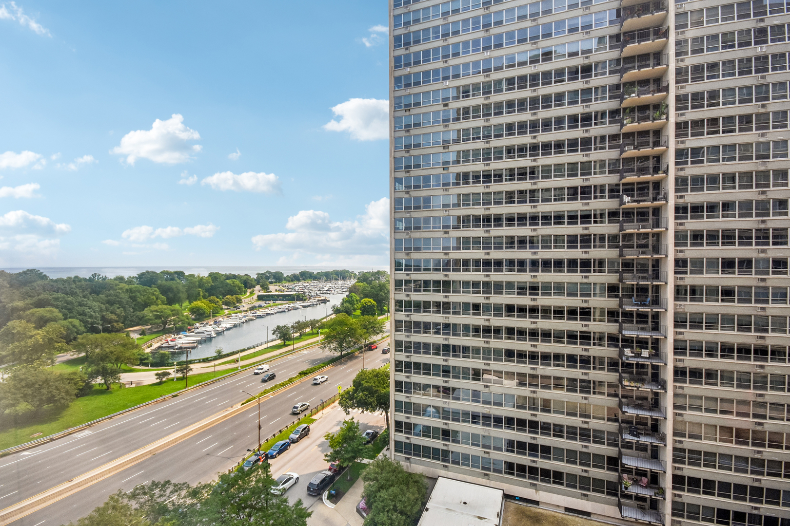 3550 N Lake Shore Drive 1117 Property Photo 6