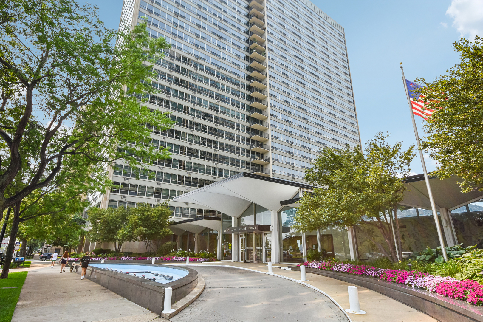 3550 N Lake Shore Drive 1117 Property Photo 9
