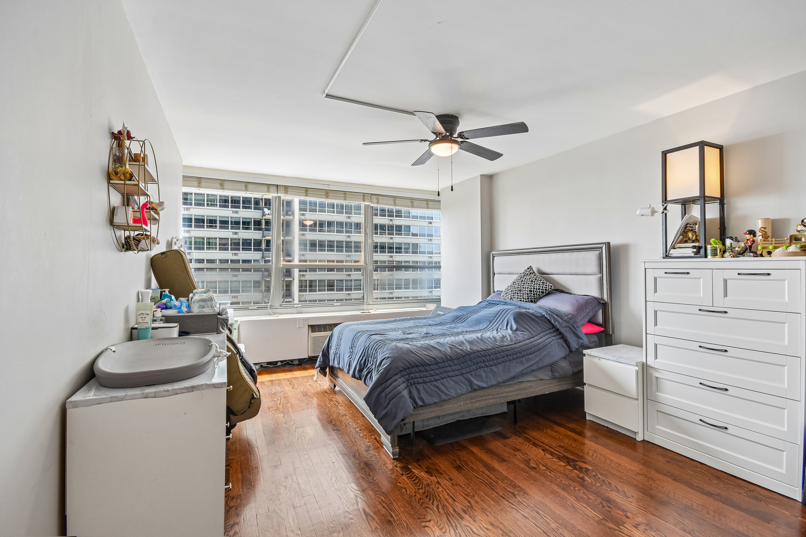 3550 N Lake Shore Drive 1117 Property Photo 24