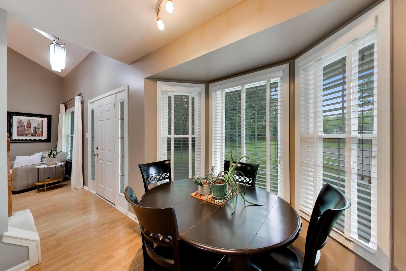 3526 Frontenac Court Property Photo 7