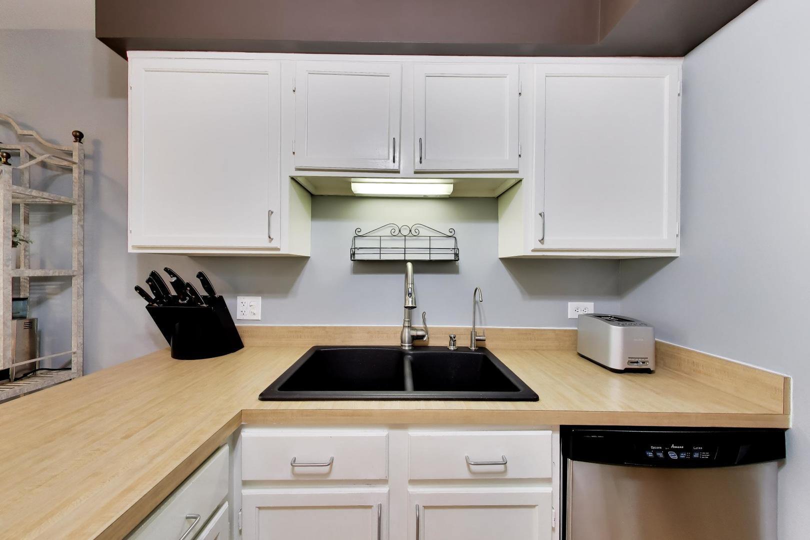 3526 Frontenac Court Property Photo 10