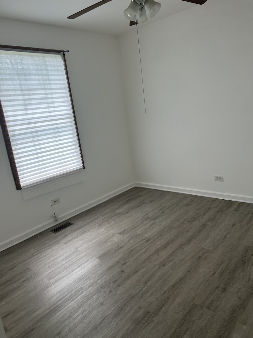 10724 S Pulaski Road Property Photo 10