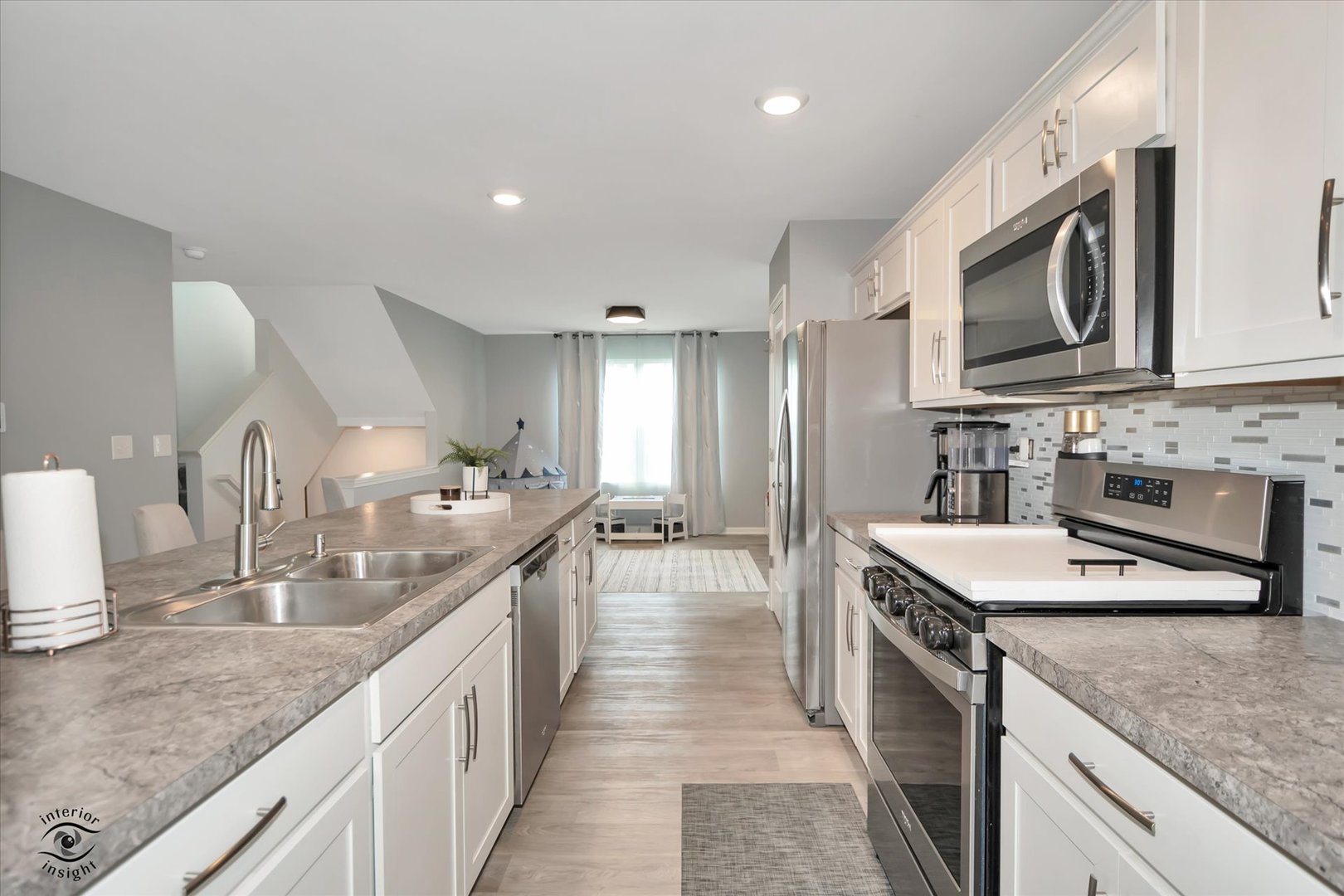 550 Spring Leaf Drive Property Photo 8