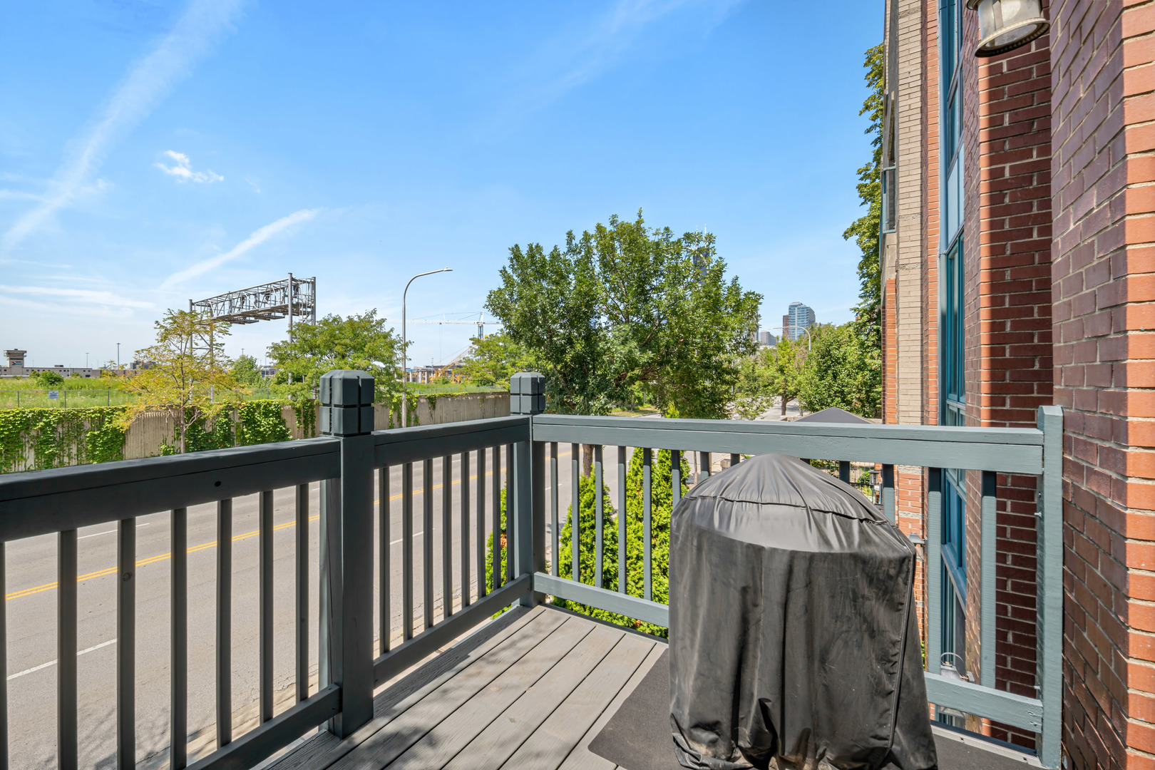 1449 S Clark Street Property Photo 7