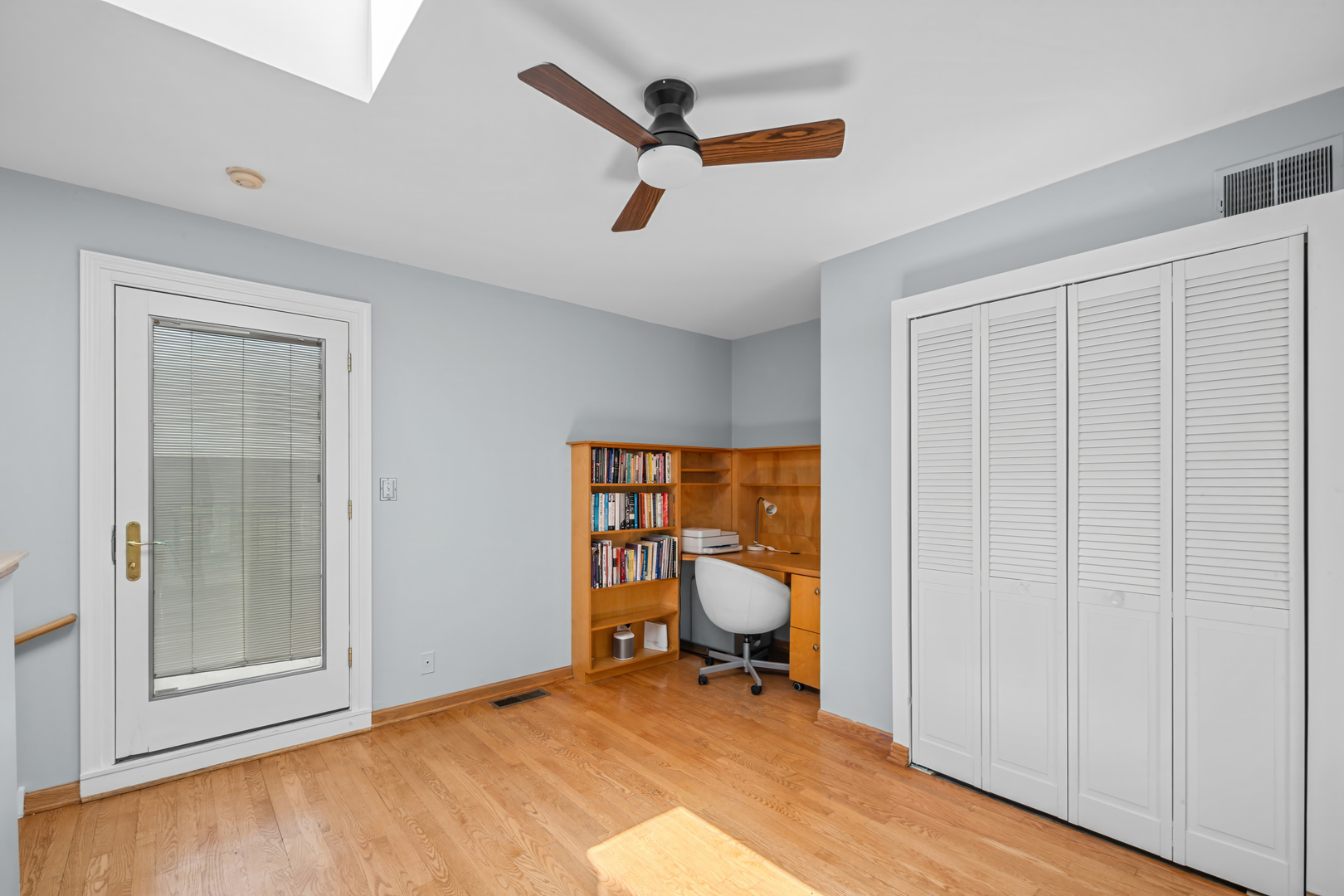 1449 S Clark Street Property Photo 17