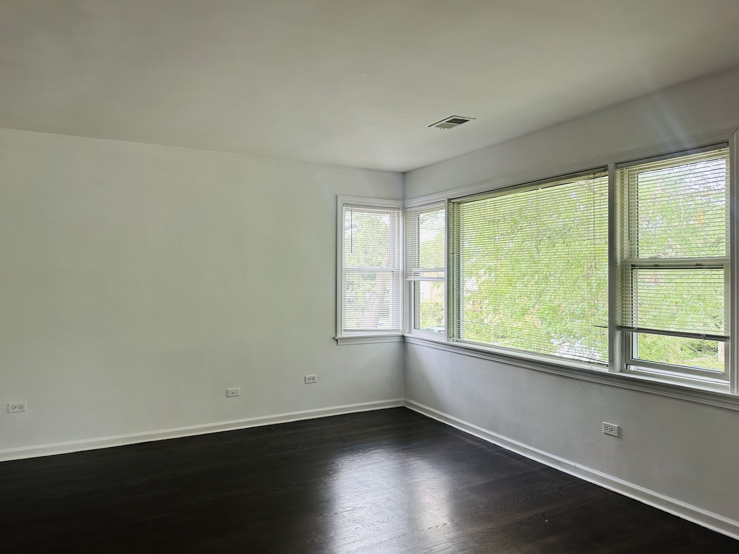 8638 Trumbull Avenue 2 Property Photo 5