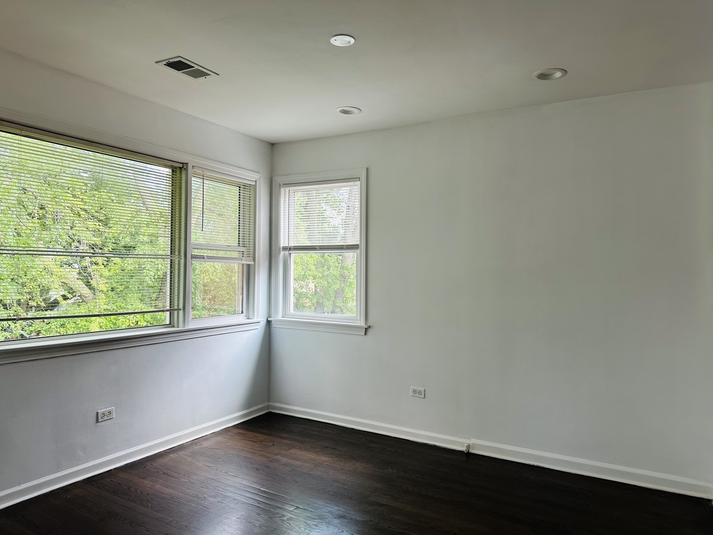 8638 Trumbull Avenue 2 Property Photo 10