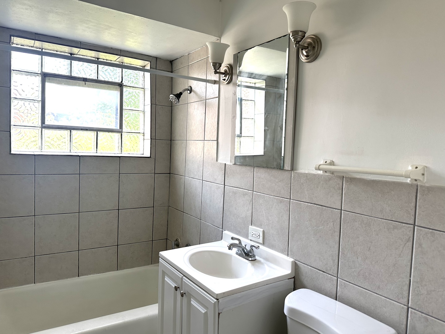 8638 Trumbull Avenue 2 Property Photo 16