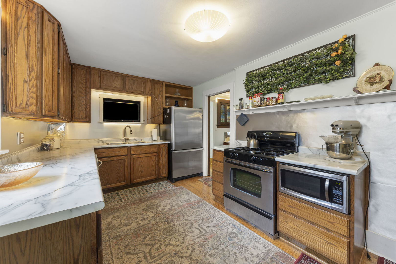 535 N Ashland Avenue Property Photo 10