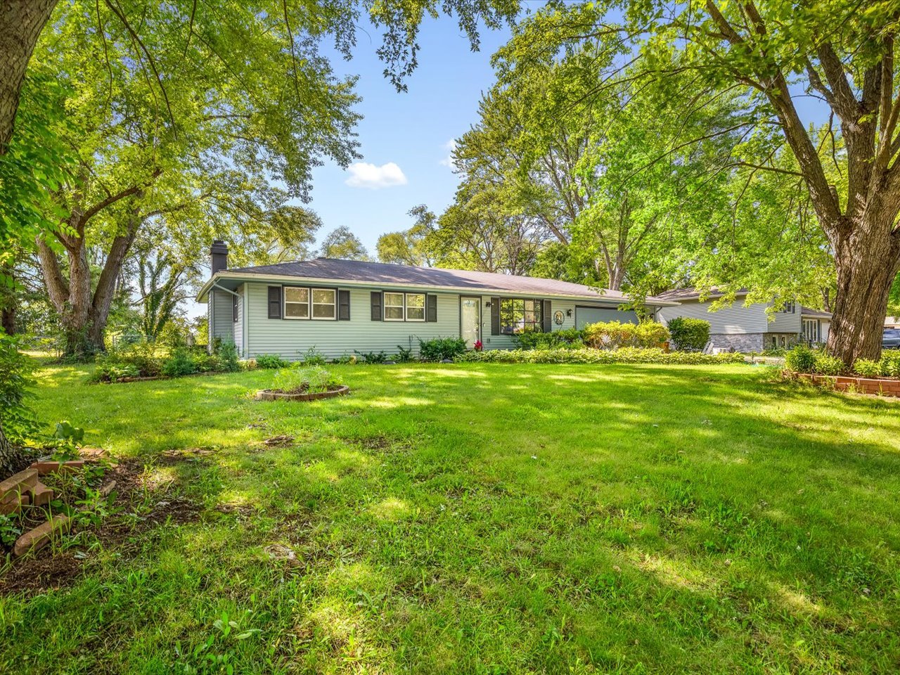 12724485 Property Photo 2