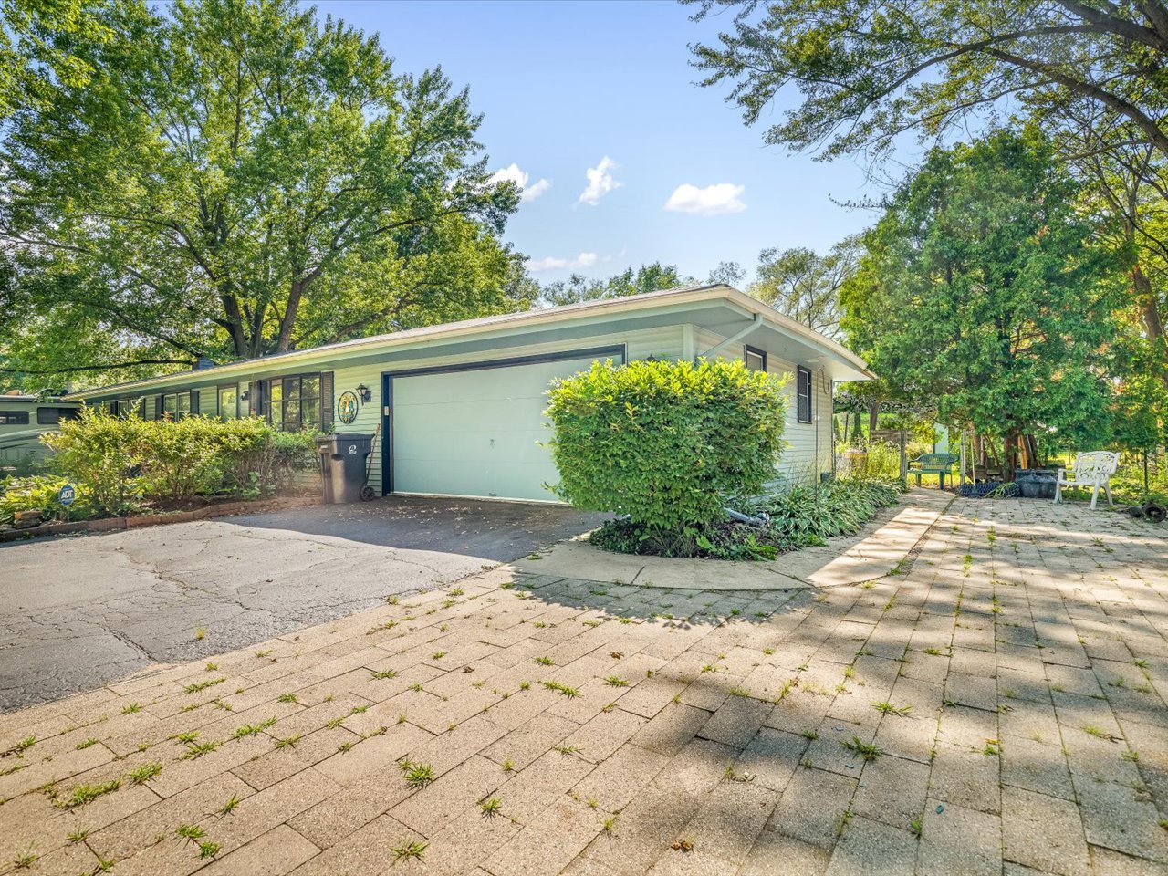 12724485 Property Photo 3