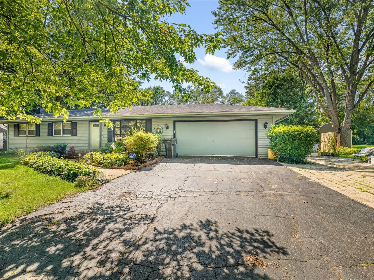 12724485 Property Photo 4
