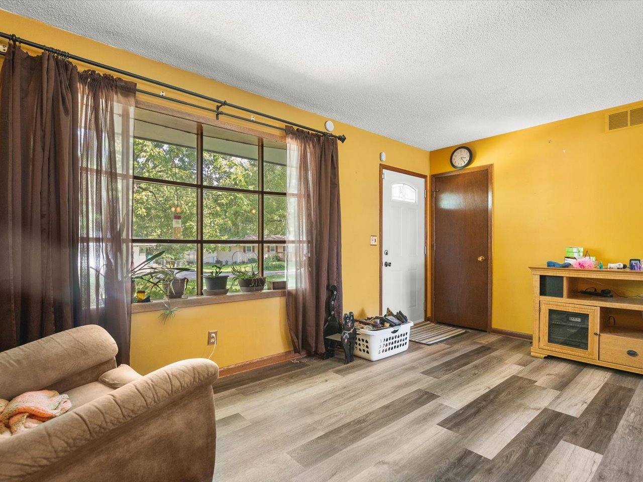 12724485 Property Photo 6