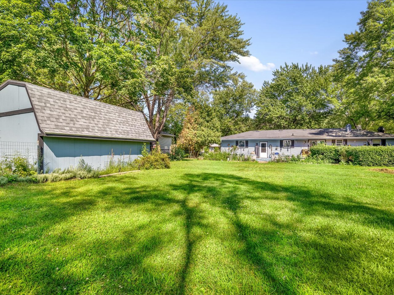 12724485 Property Photo 21
