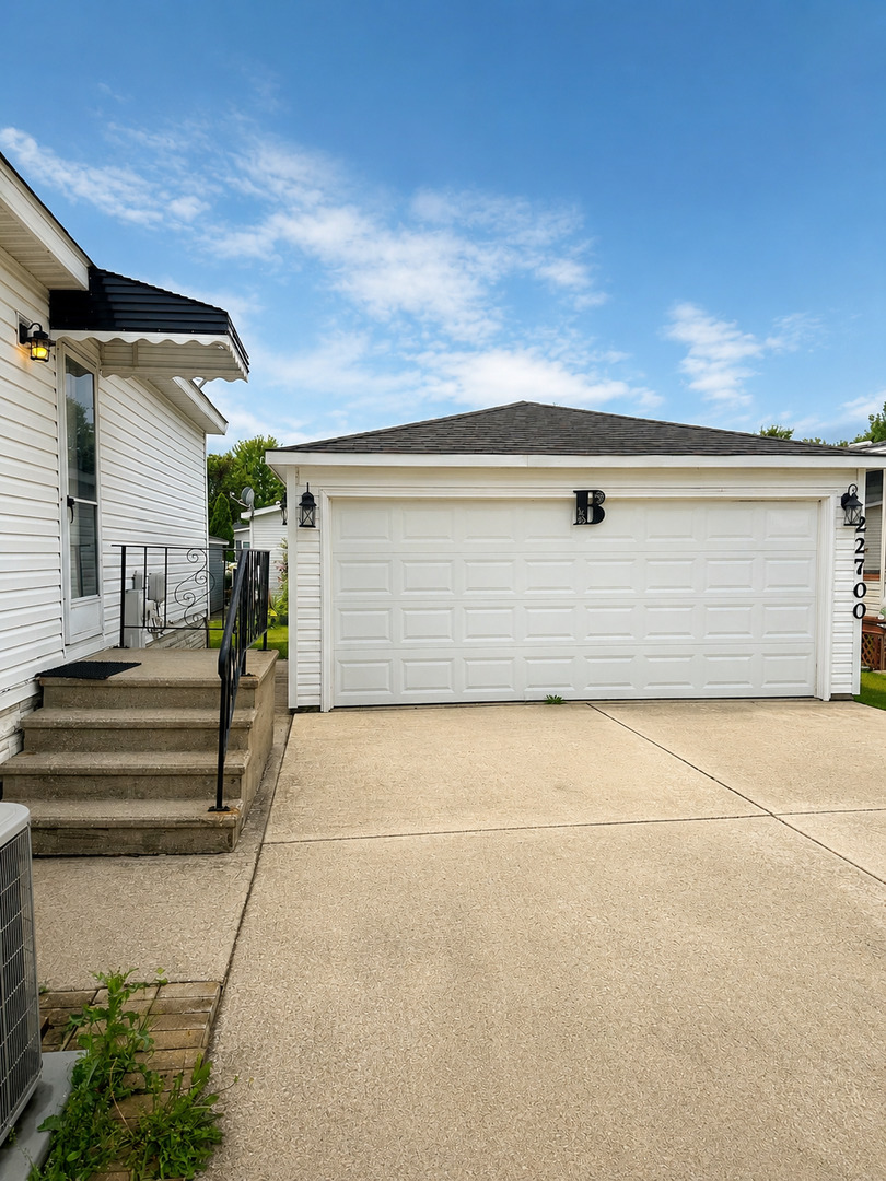 22700 S Foxfire Drive Property Photo 3