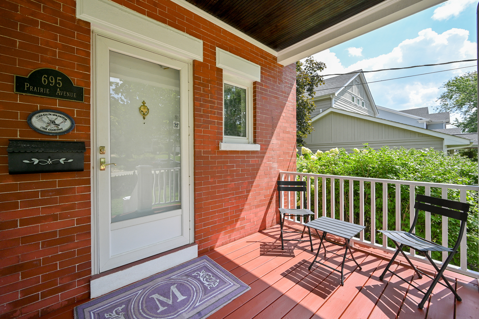 695 Prairie Avenue Property Photo 3