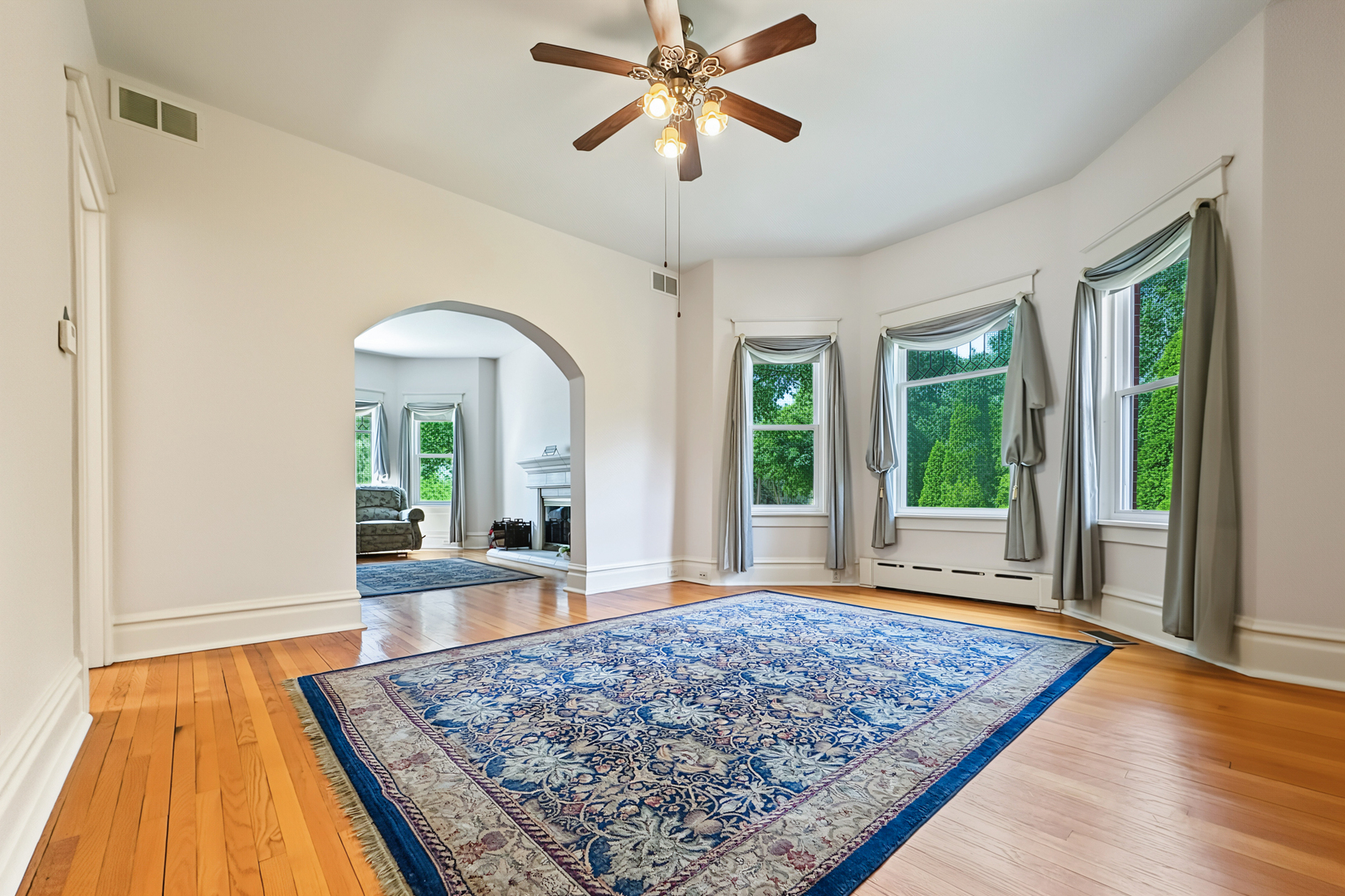 695 Prairie Avenue Property Photo 5