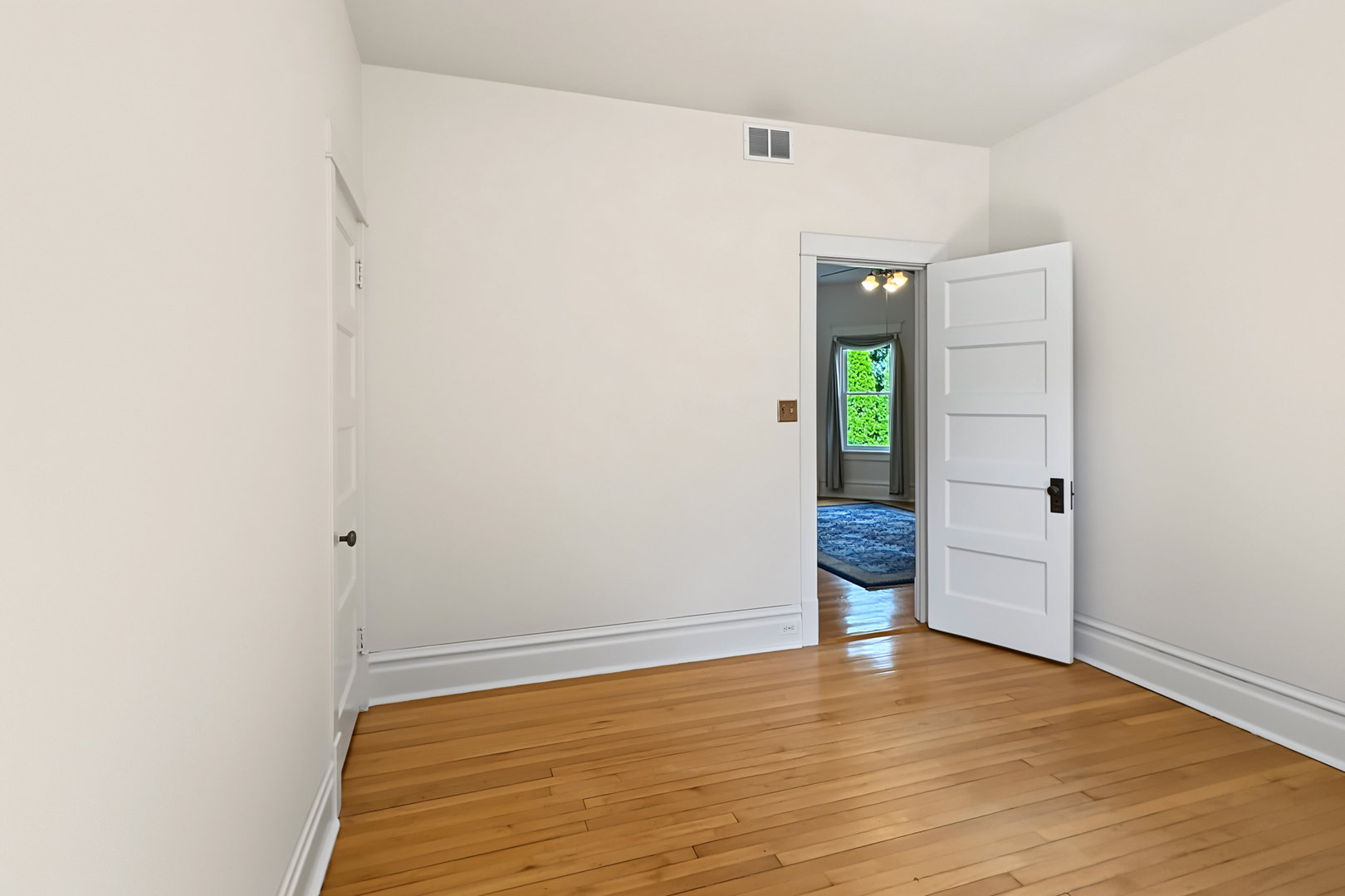 695 Prairie Avenue Property Photo 12