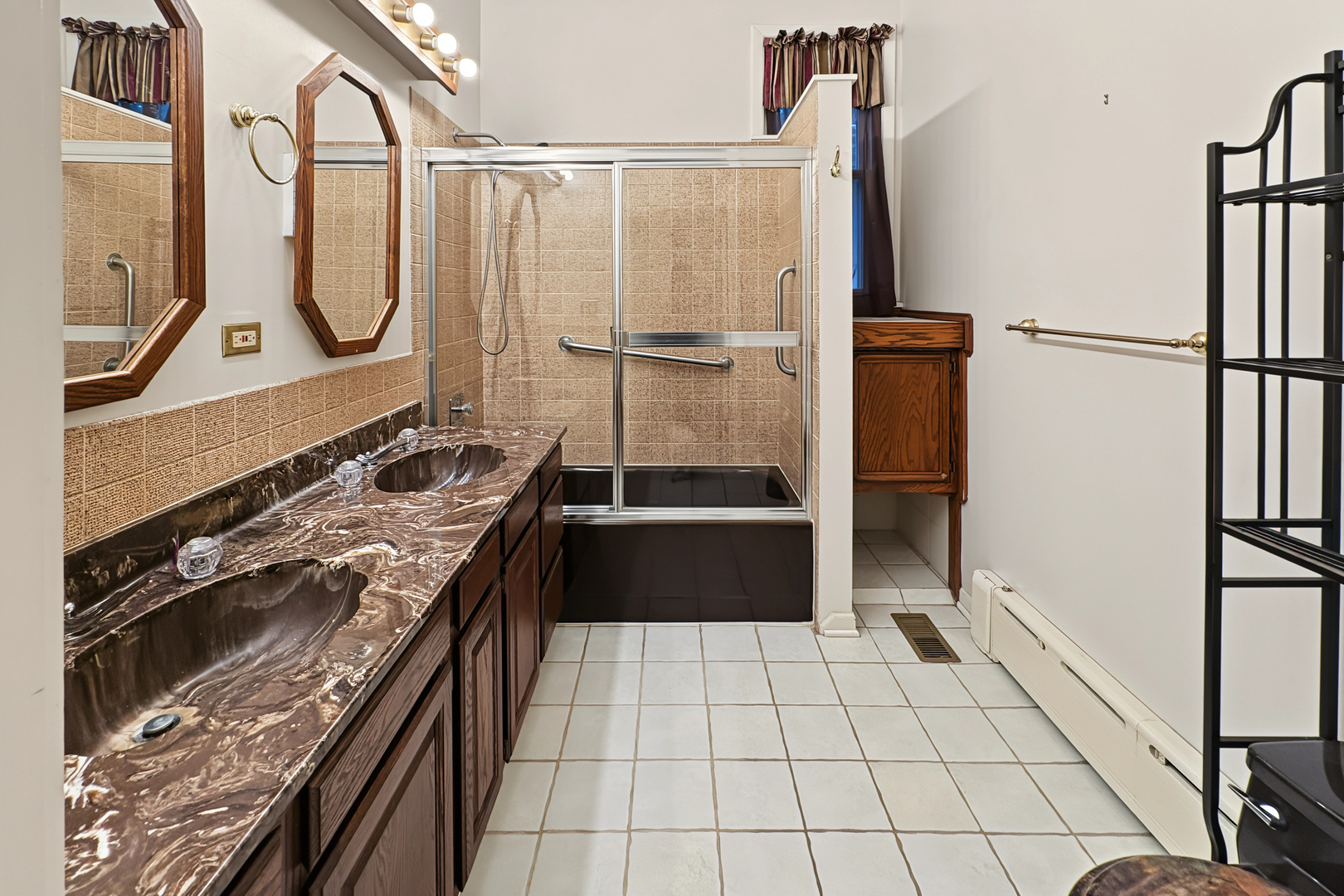 695 Prairie Avenue Property Photo 14