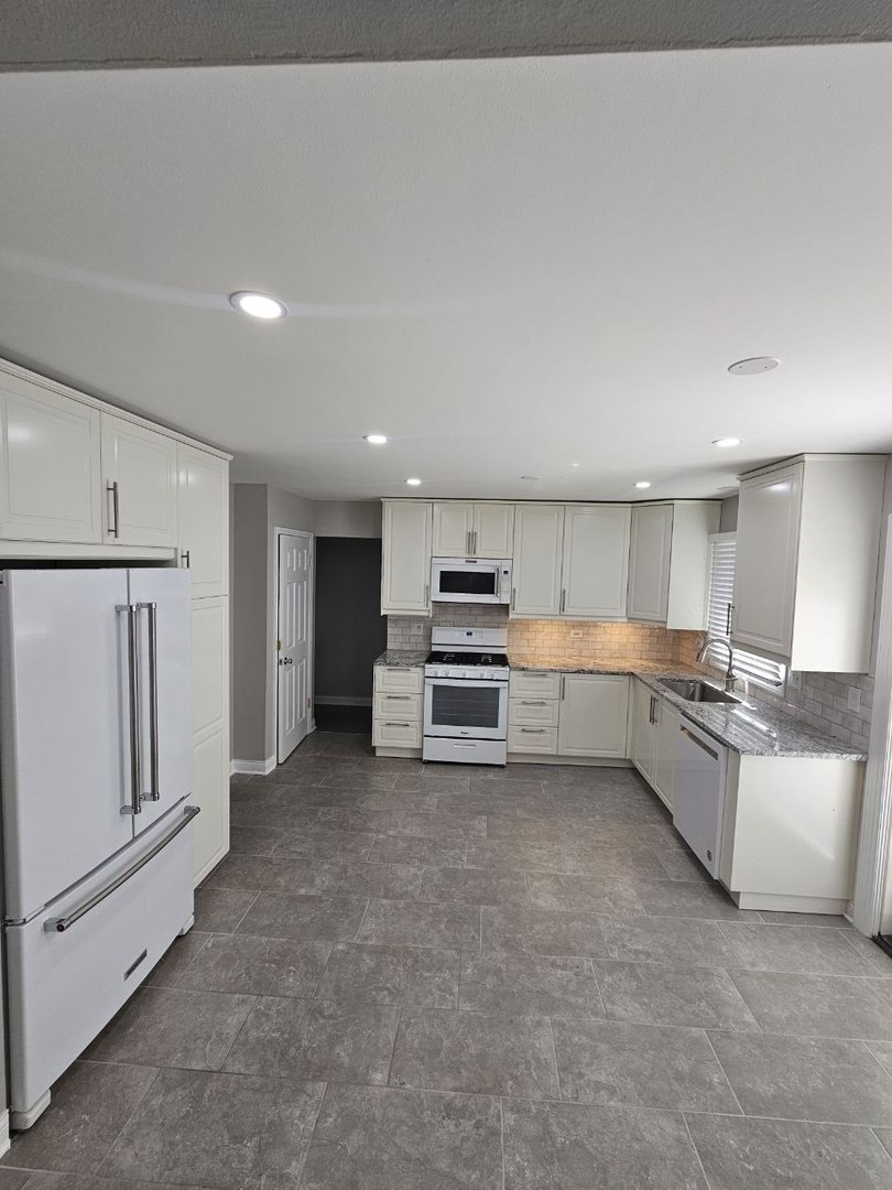 4 N Staffire Drive Property Photo 12