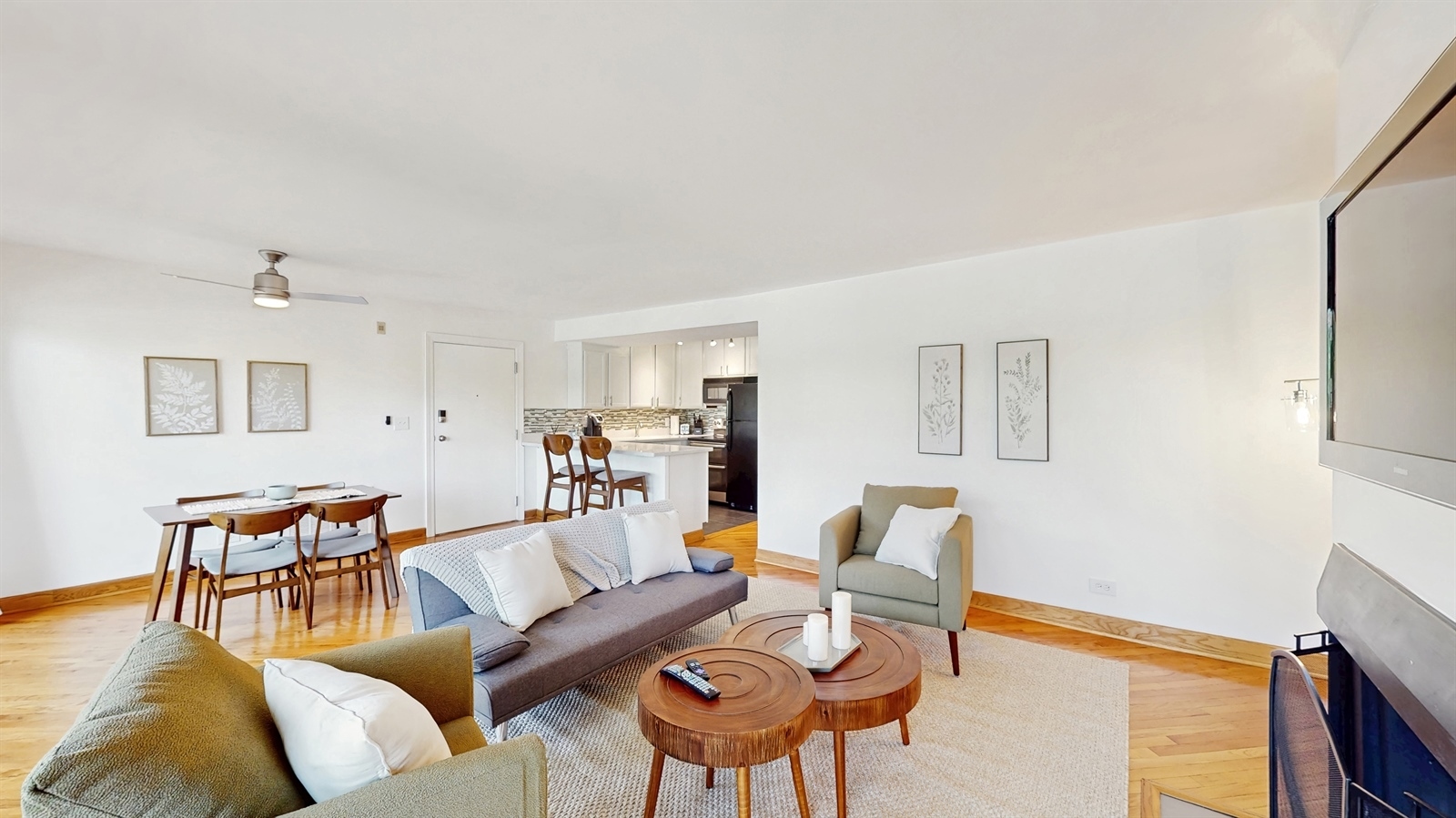 5880 Forest View Road C Property Photo 7