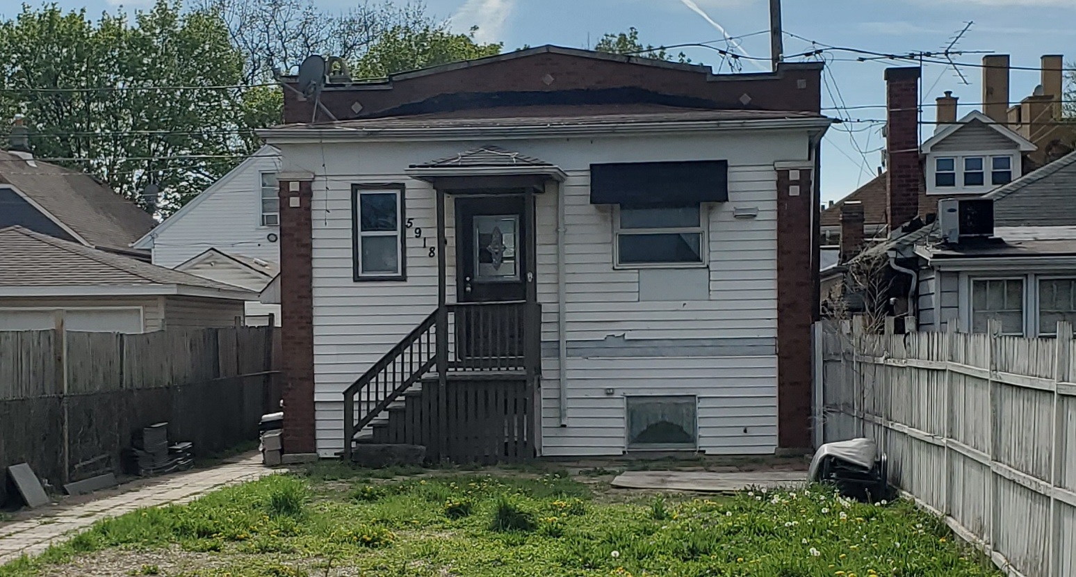 5918 S Albany Avenue Property Photo 1